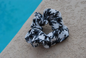 White Batstooth Scrunchie