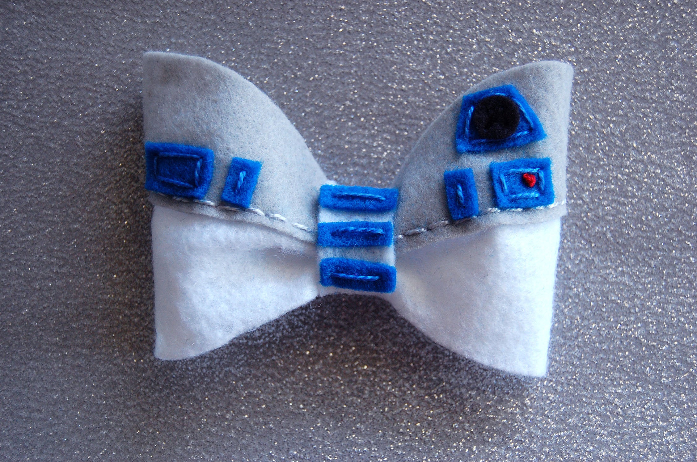 R2D2 Inspired Bow